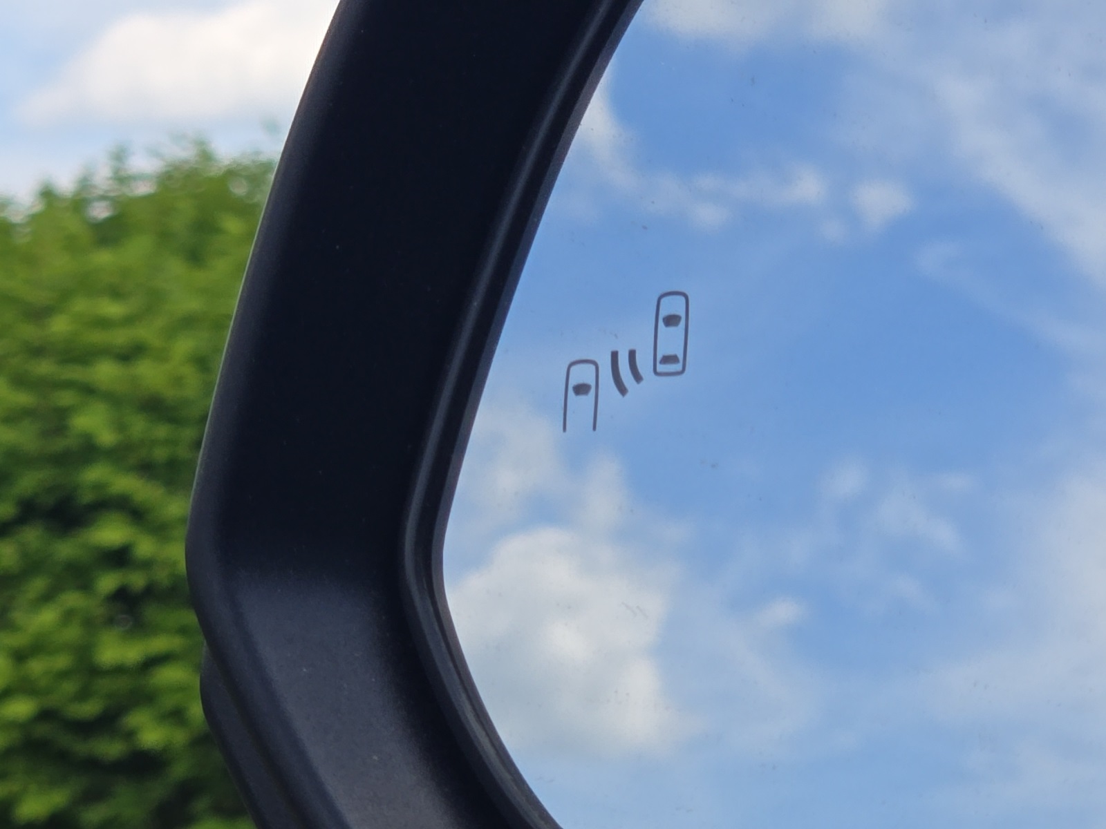 Vehicle image 27 of 41