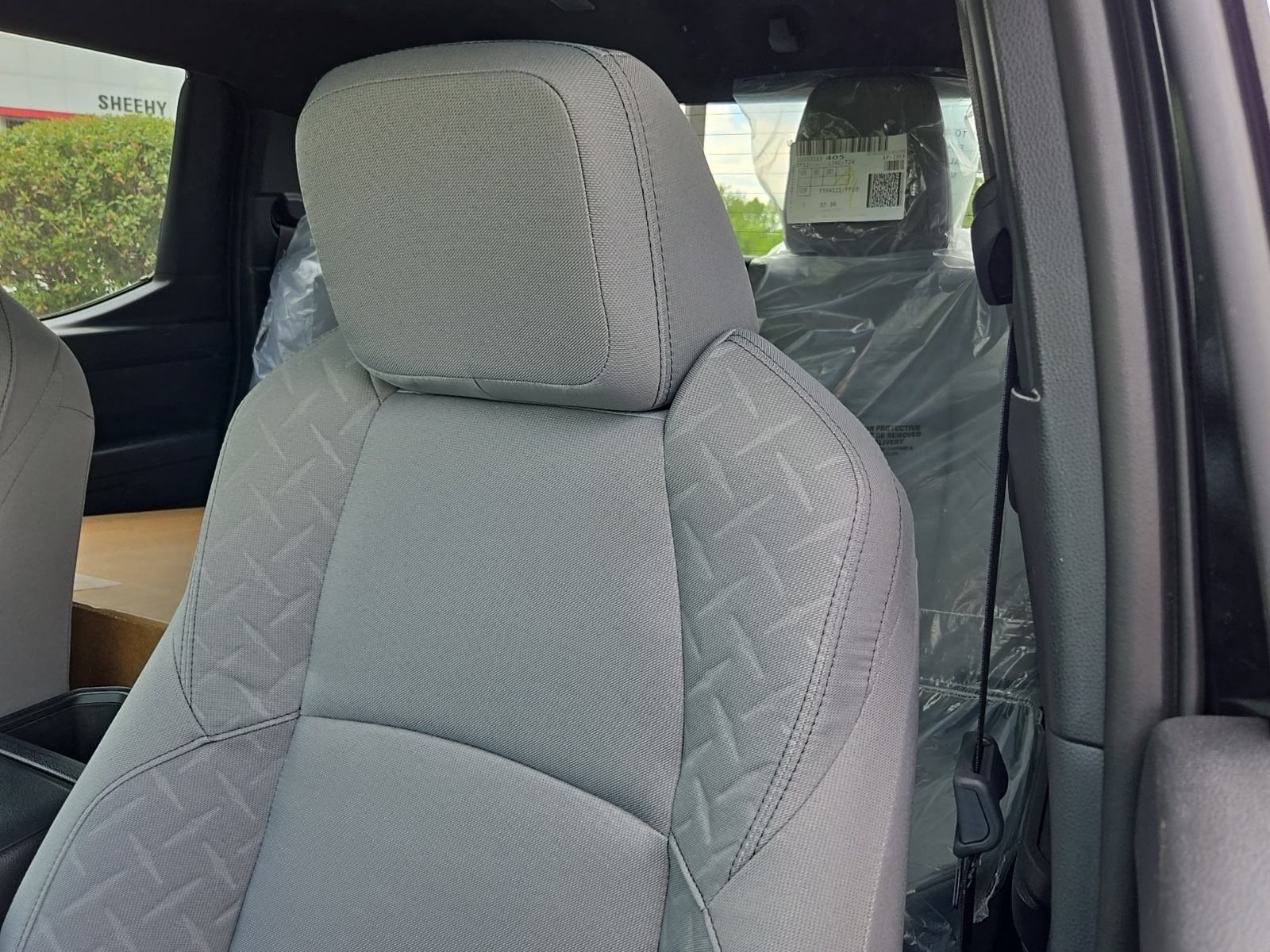 Vehicle image 16 of 41