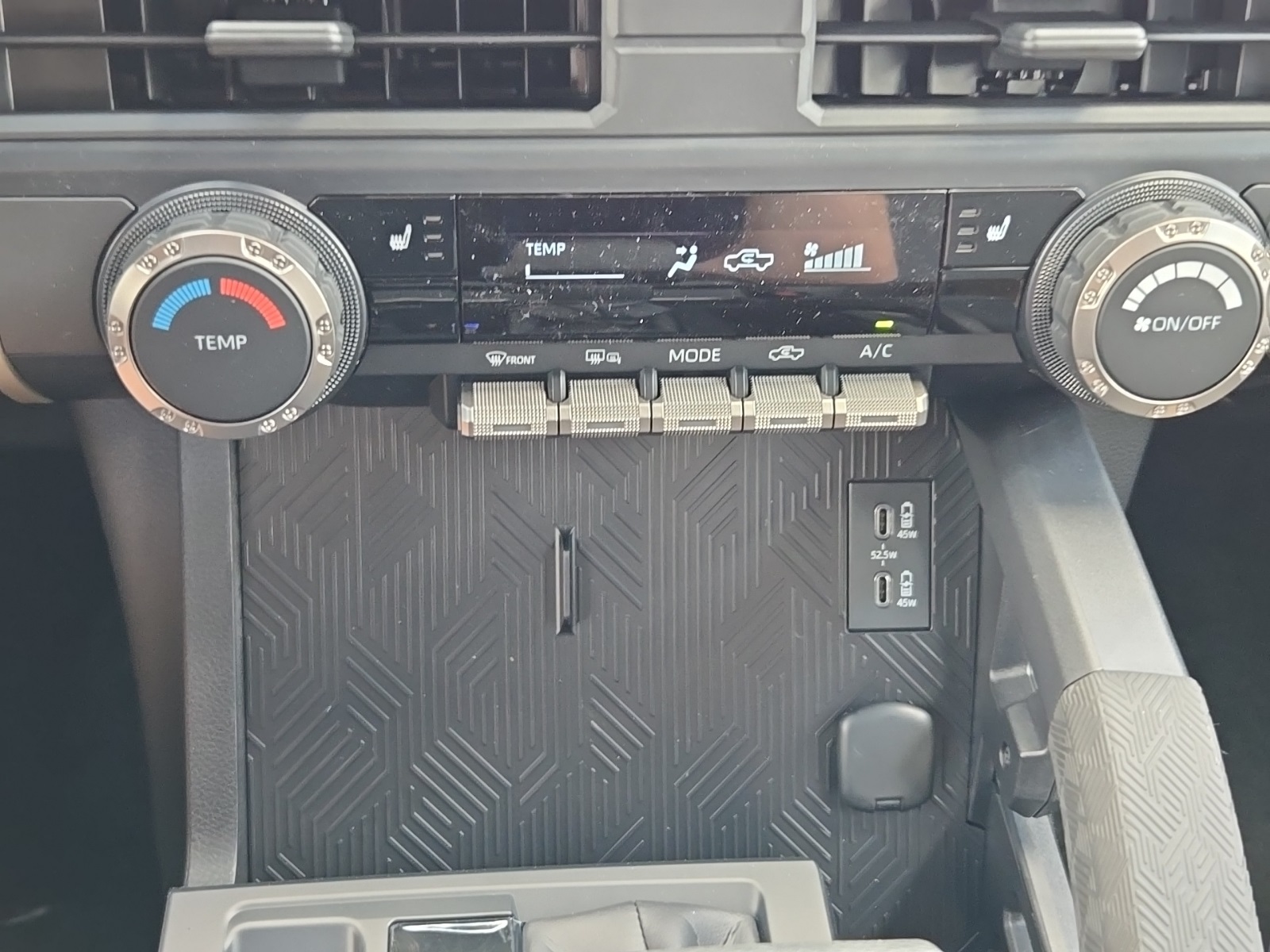 Vehicle image 35 of 41