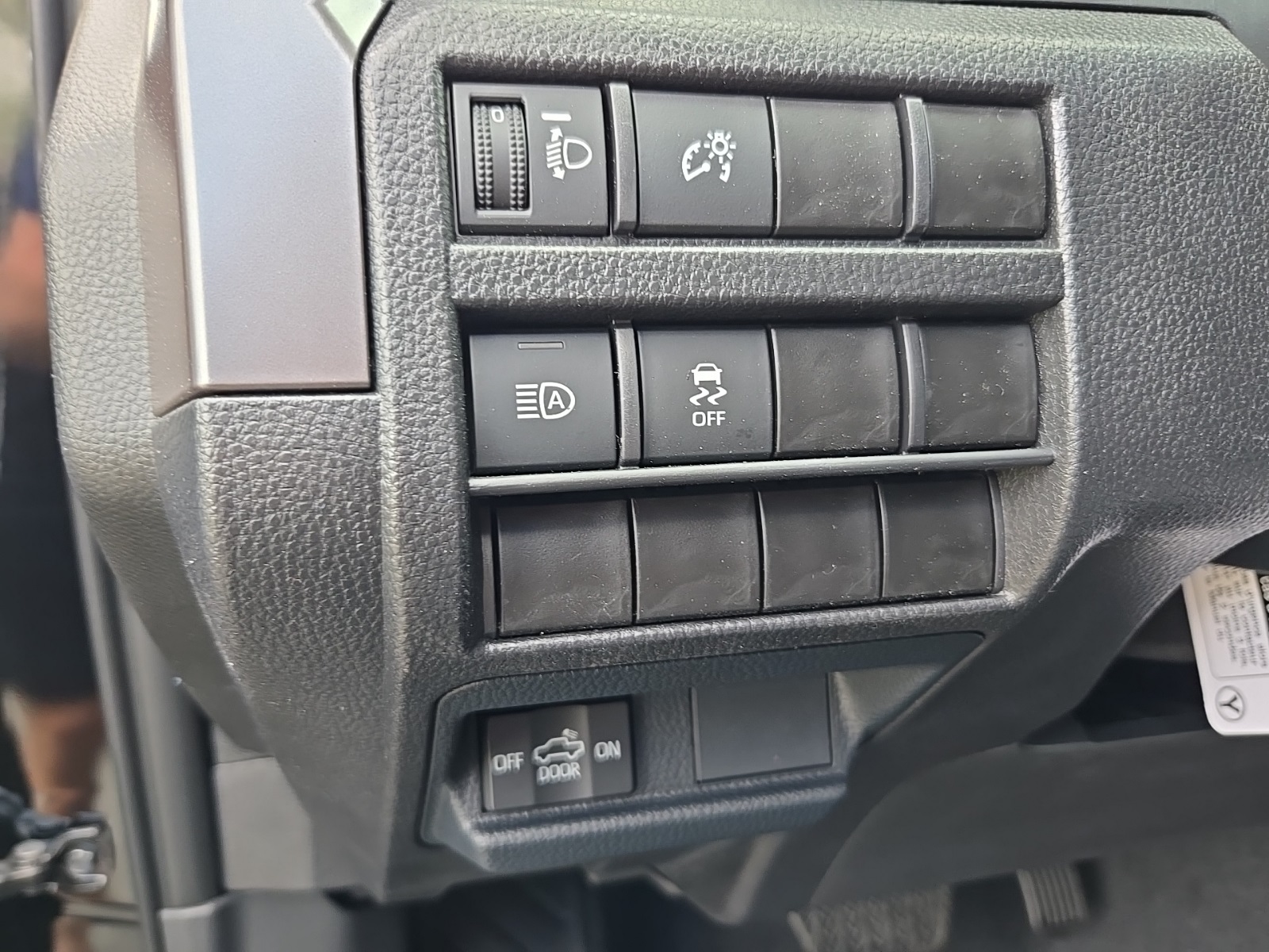 Vehicle image 24 of 41