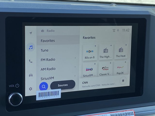 Vehicle image 15 of 20