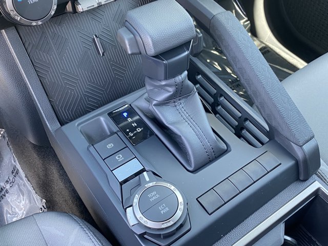 Vehicle image 17 of 20