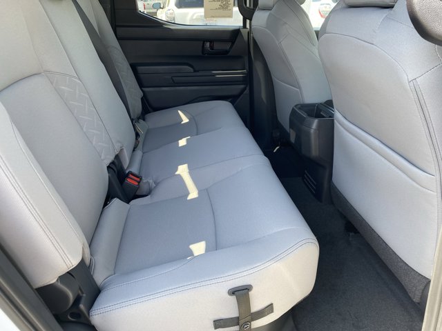 Vehicle image 11 of 20