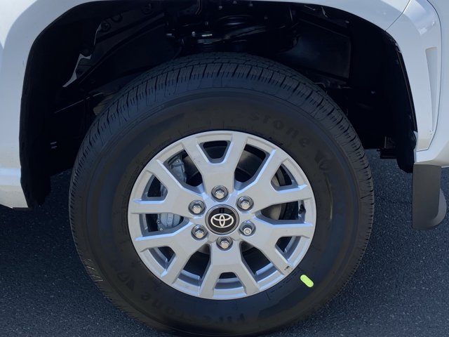 Vehicle image 7 of 20