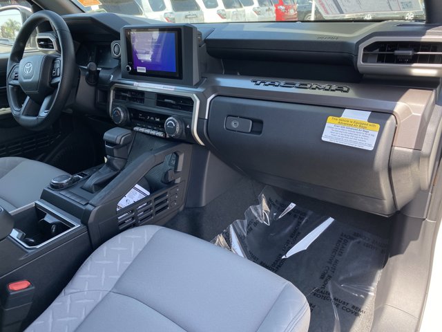 Vehicle image 10 of 20