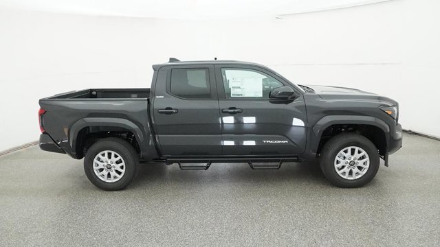 Vehicle image 15 of 33