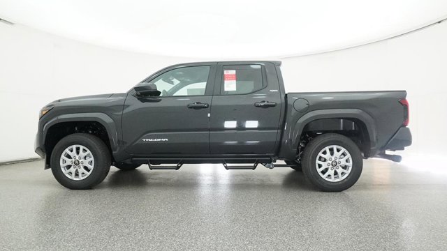 Vehicle image 28 of 33