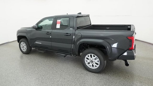 Vehicle image 26 of 33
