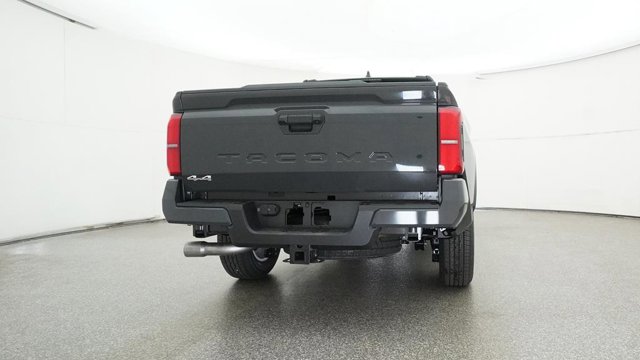 Vehicle image 32 of 33