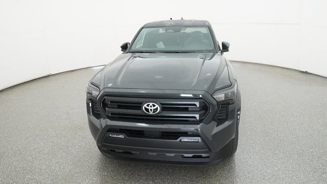 Vehicle image 7 of 33