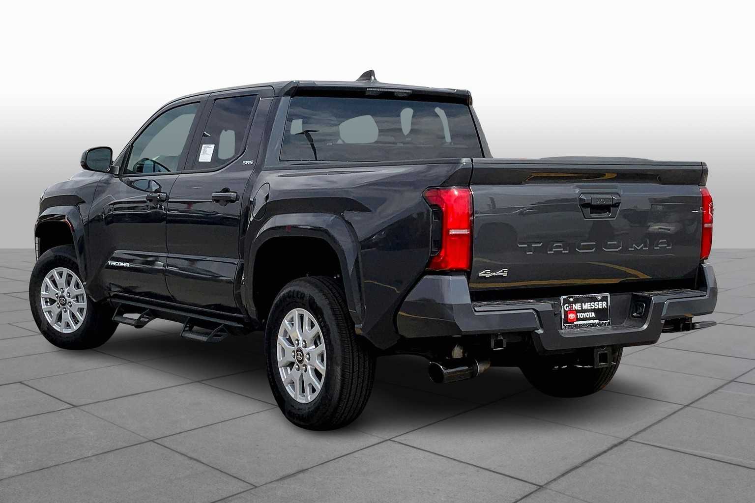Vehicle image 5 of 22