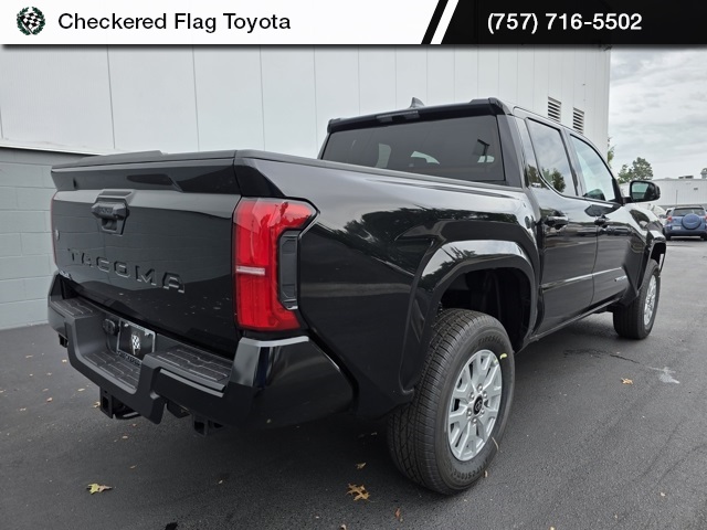 2025 Toyota Tacoma SR5 Image 3 of 6