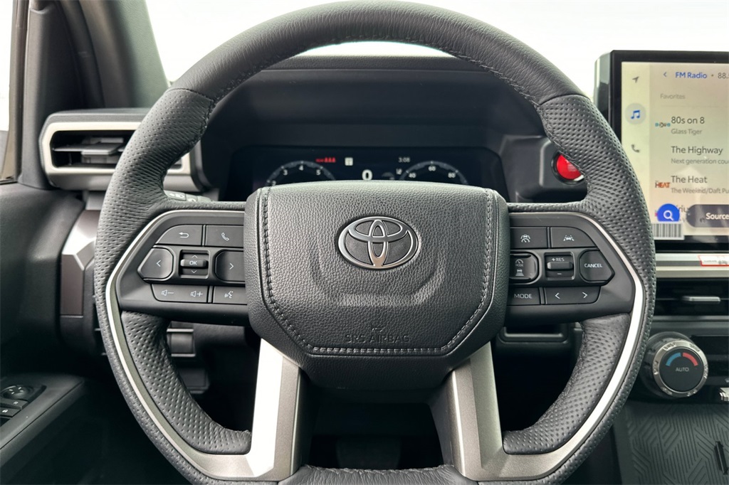 Vehicle image 19 of 22