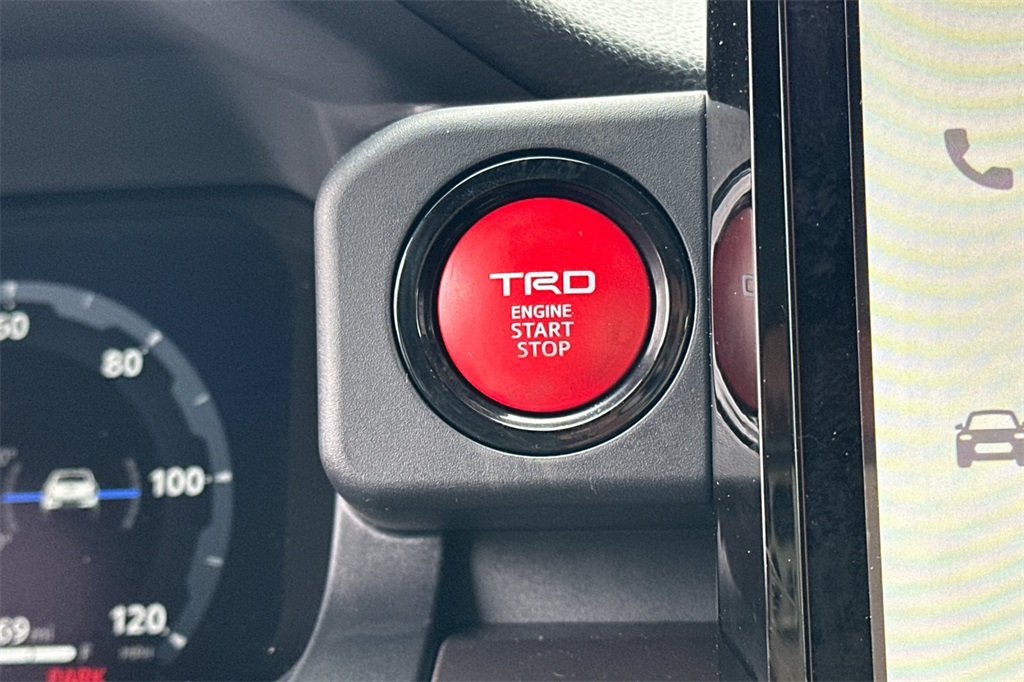 Vehicle image 18 of 22