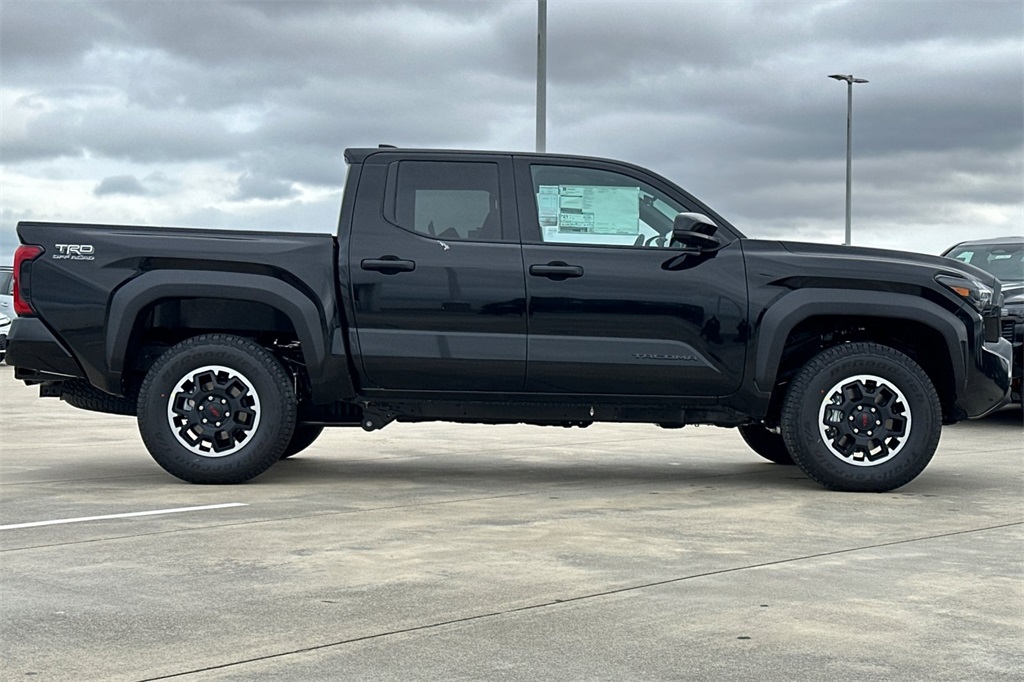 Vehicle image 4 of 22