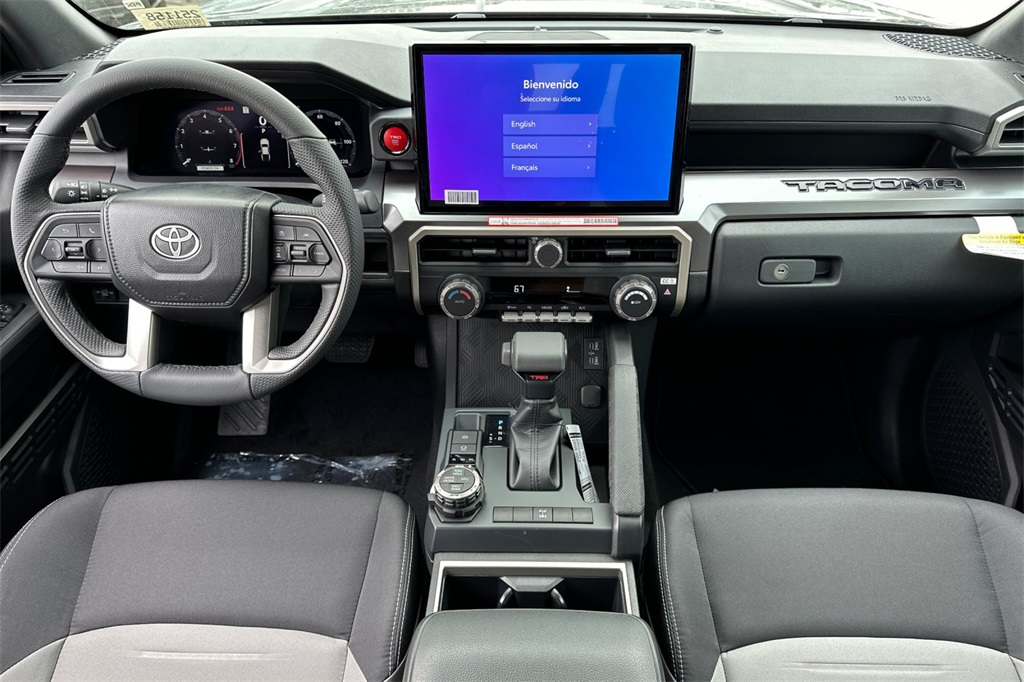 Vehicle image 10 of 22