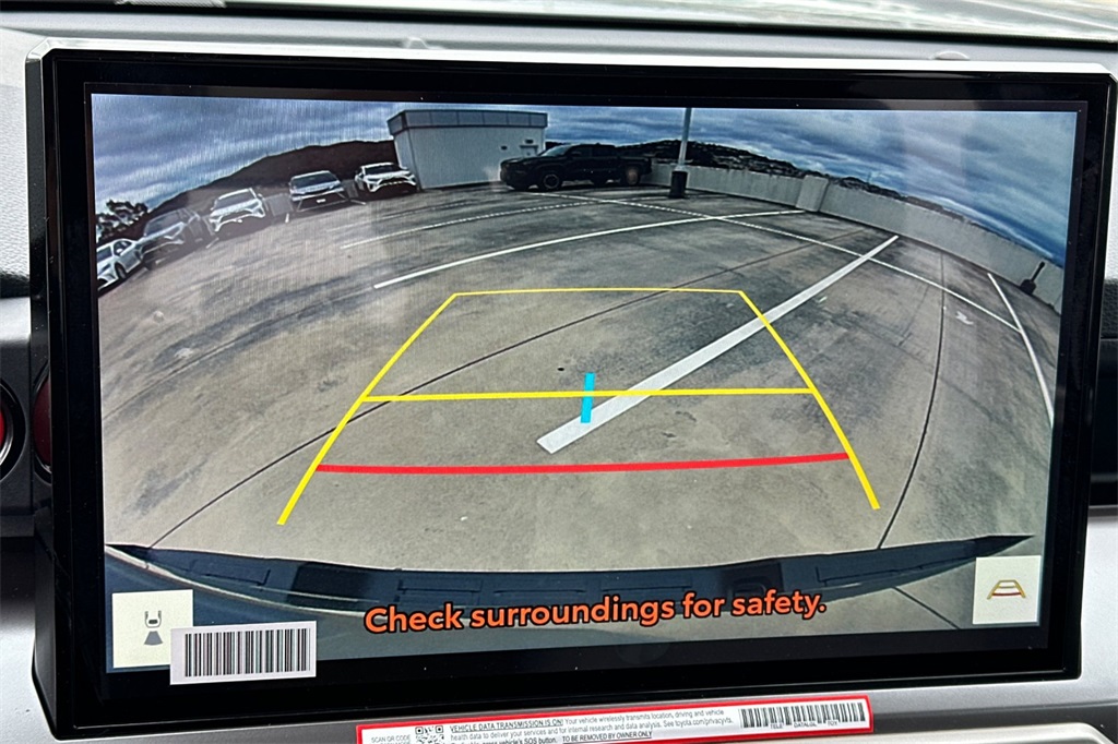 Vehicle image 15 of 22