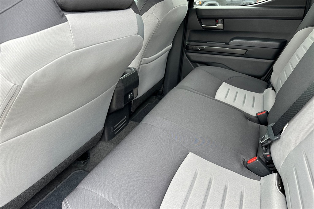 Vehicle image 9 of 22