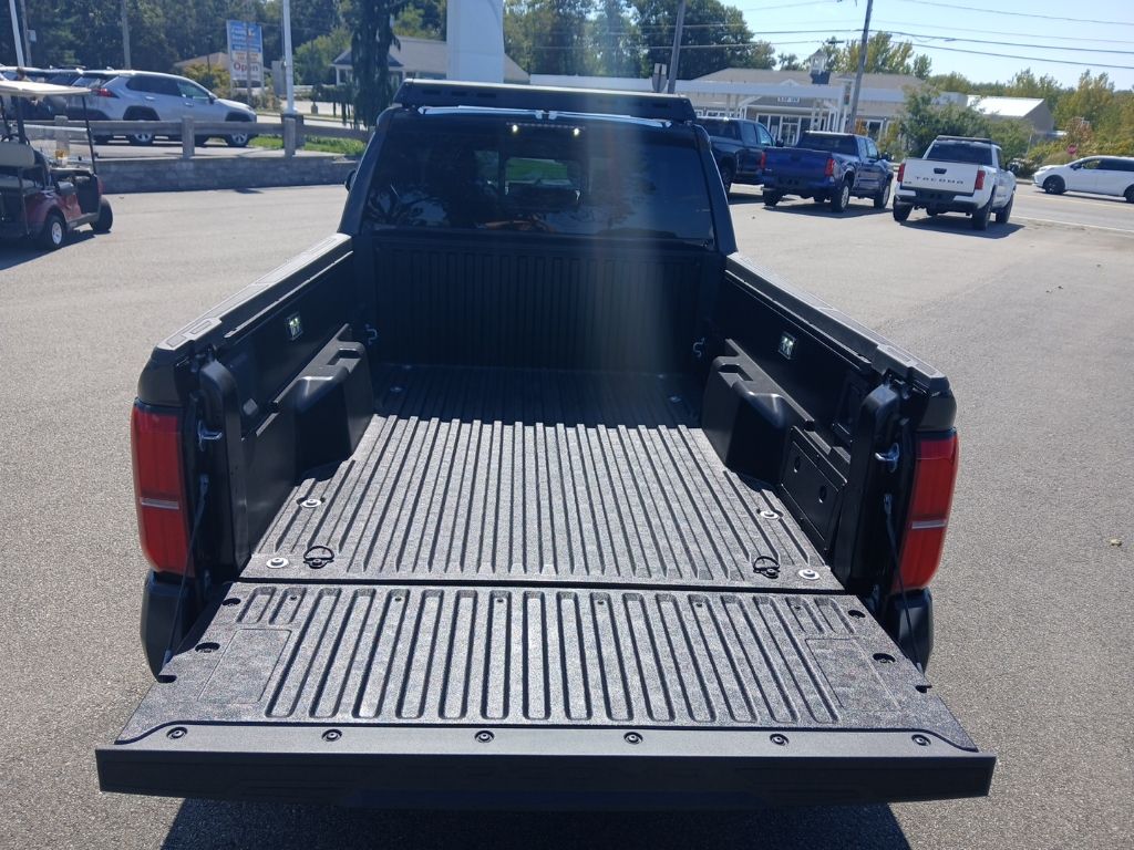 2025 Toyota Tacoma TRD Off Road Image 6 of 14