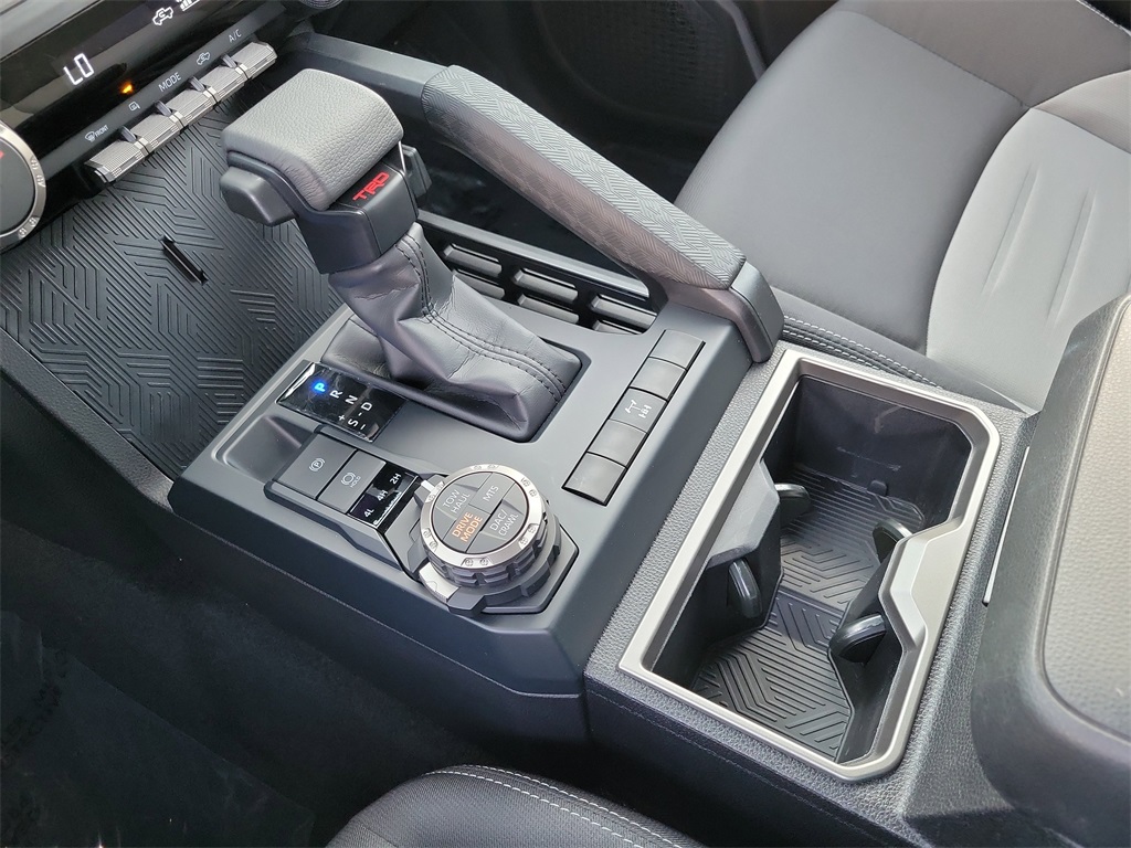 2025 Toyota Tacoma 4WD Image 22 of 34