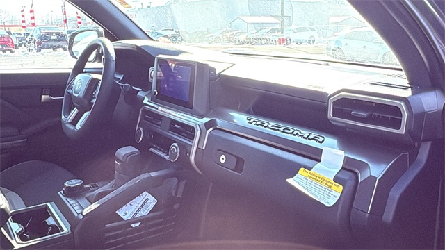 Vehicle image 27 of 29