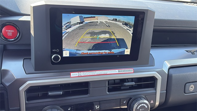Vehicle image 13 of 29