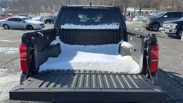 Vehicle image 8 of 29