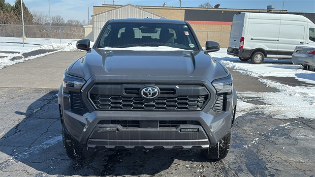 Vehicle image 3 of 29