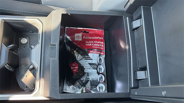 Vehicle image 15 of 29