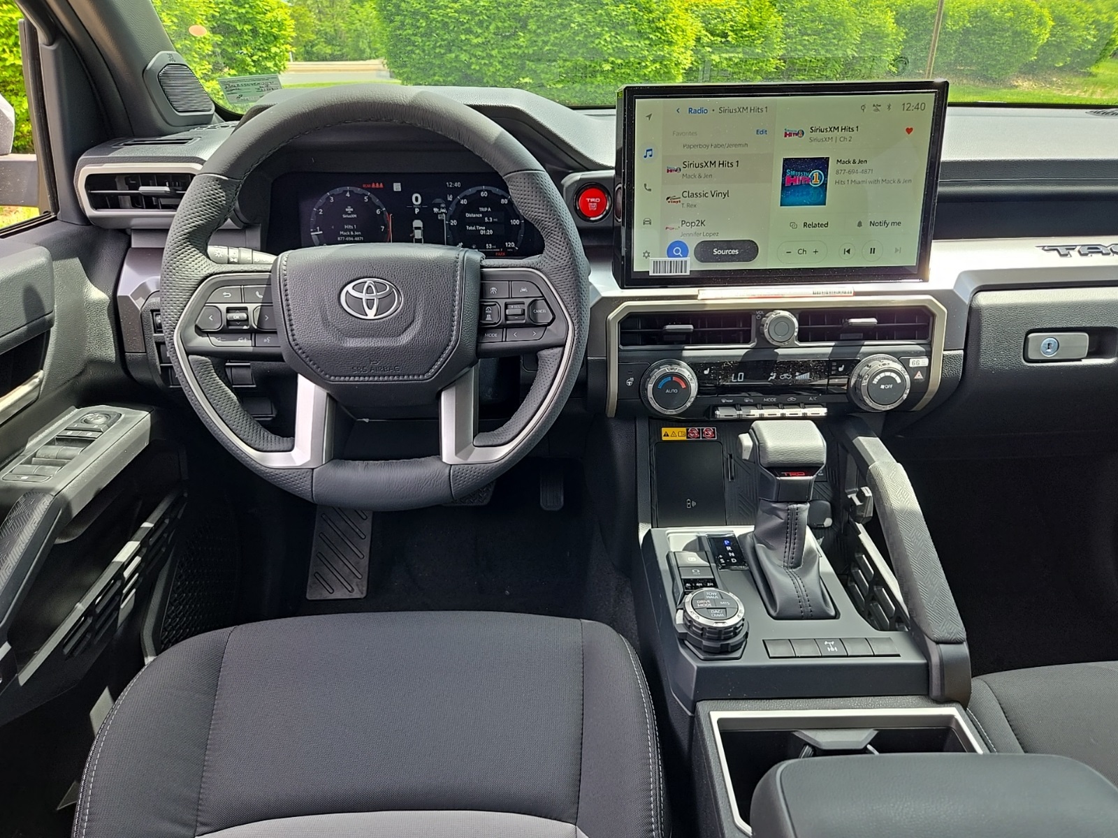 Vehicle image 20 of 47