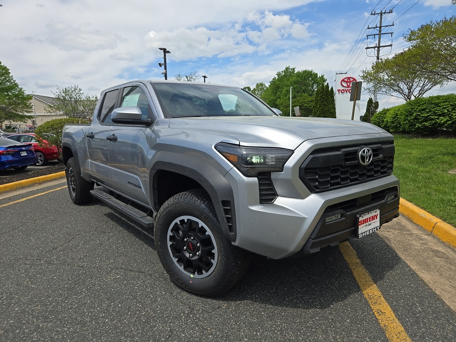 Vehicle image 6 of 47