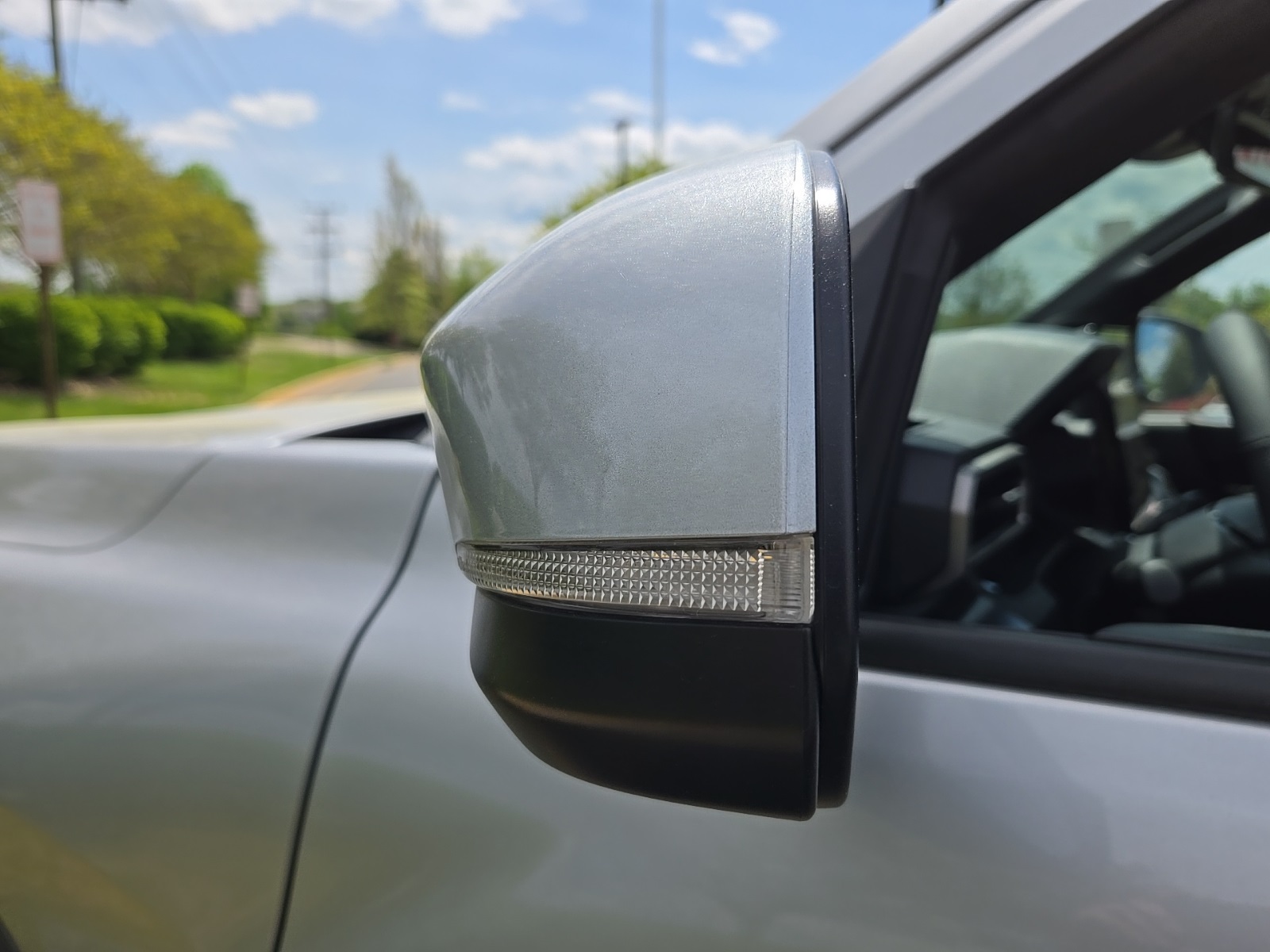 Vehicle image 16 of 47