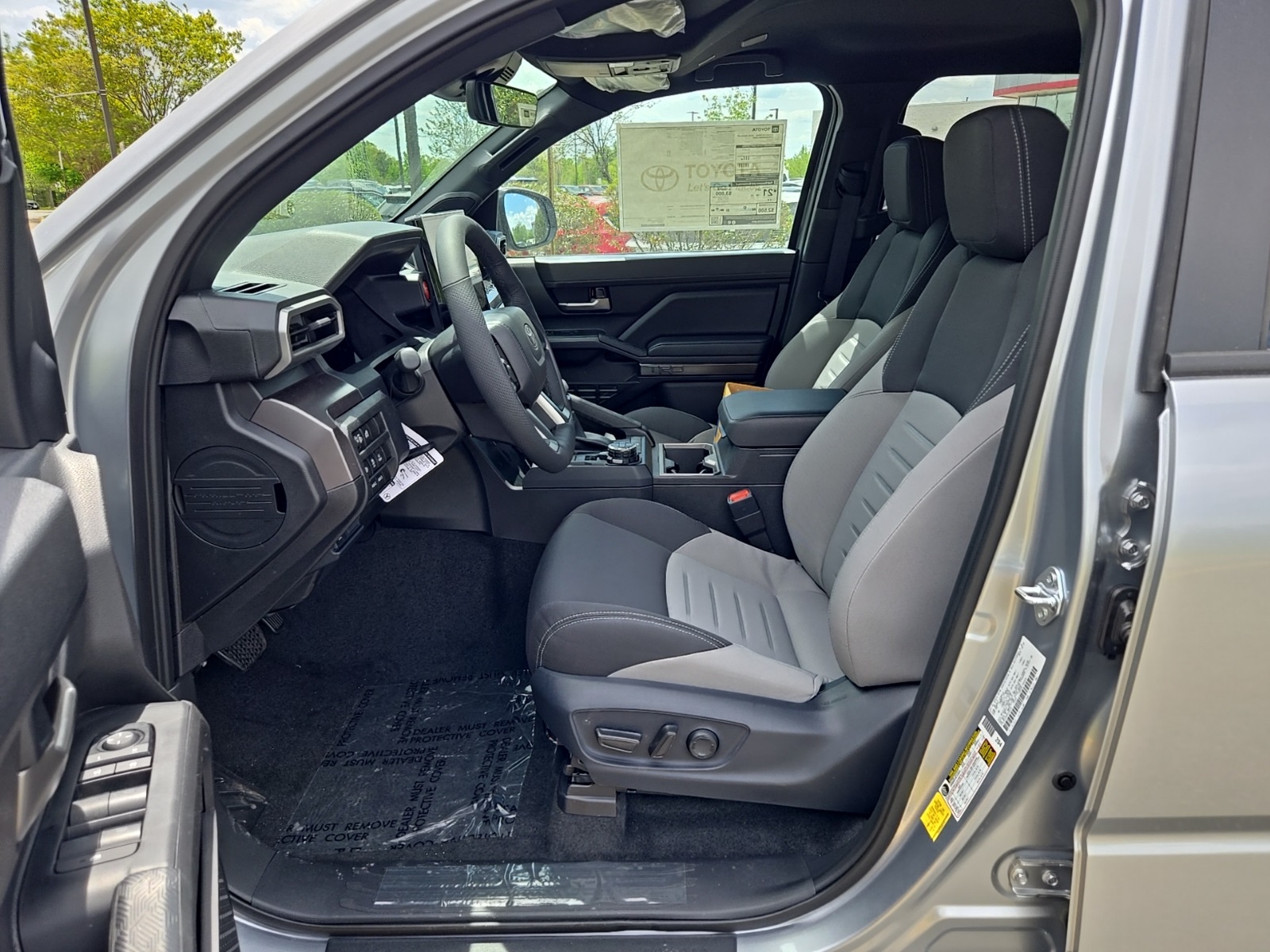 Vehicle image 24 of 47