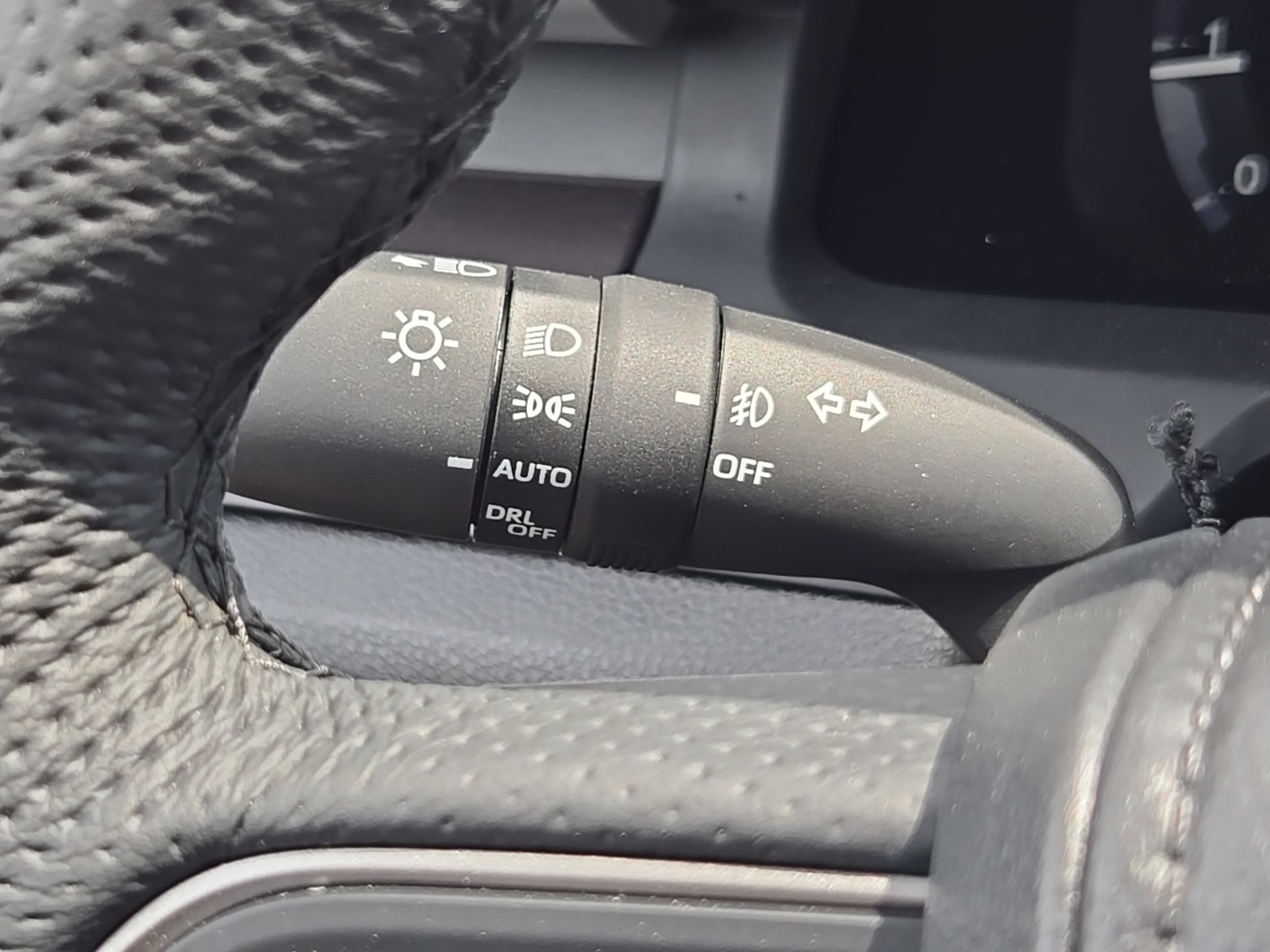 Vehicle image 31 of 47