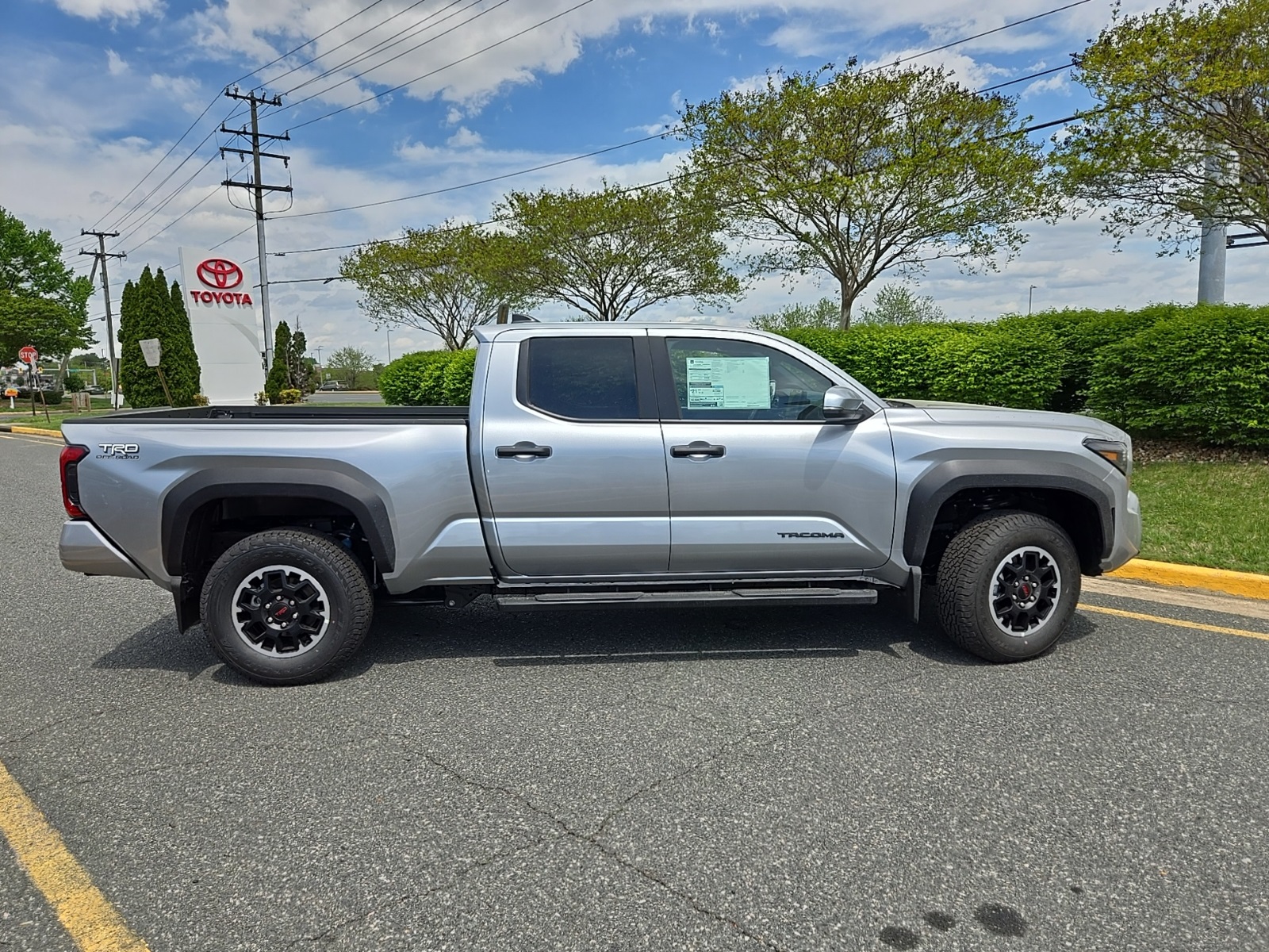 Vehicle image 7 of 47