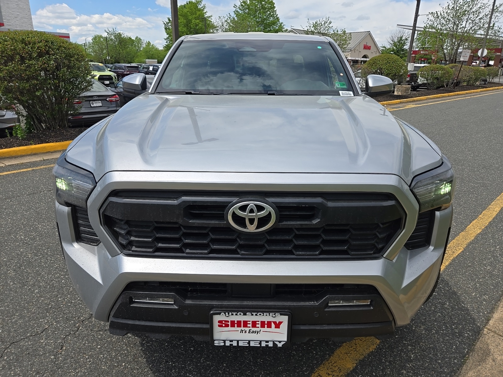 Vehicle image 4 of 47