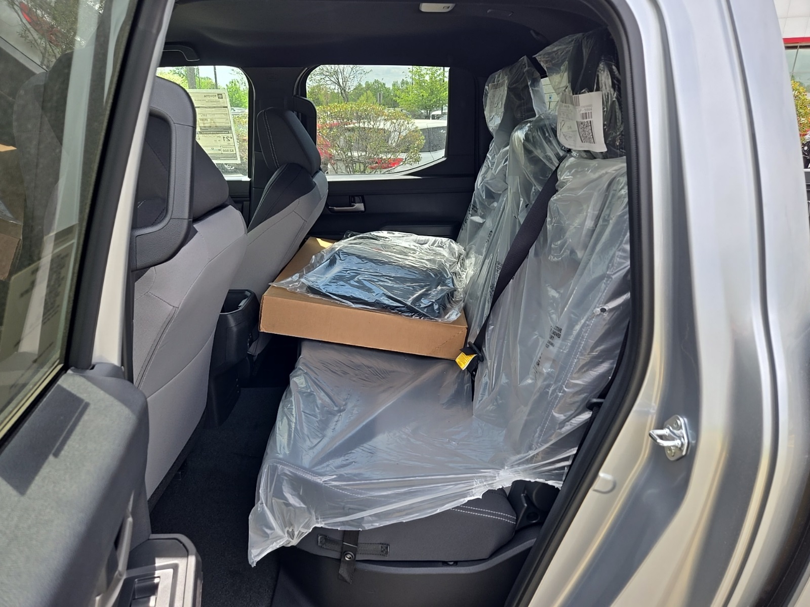 Vehicle image 19 of 47