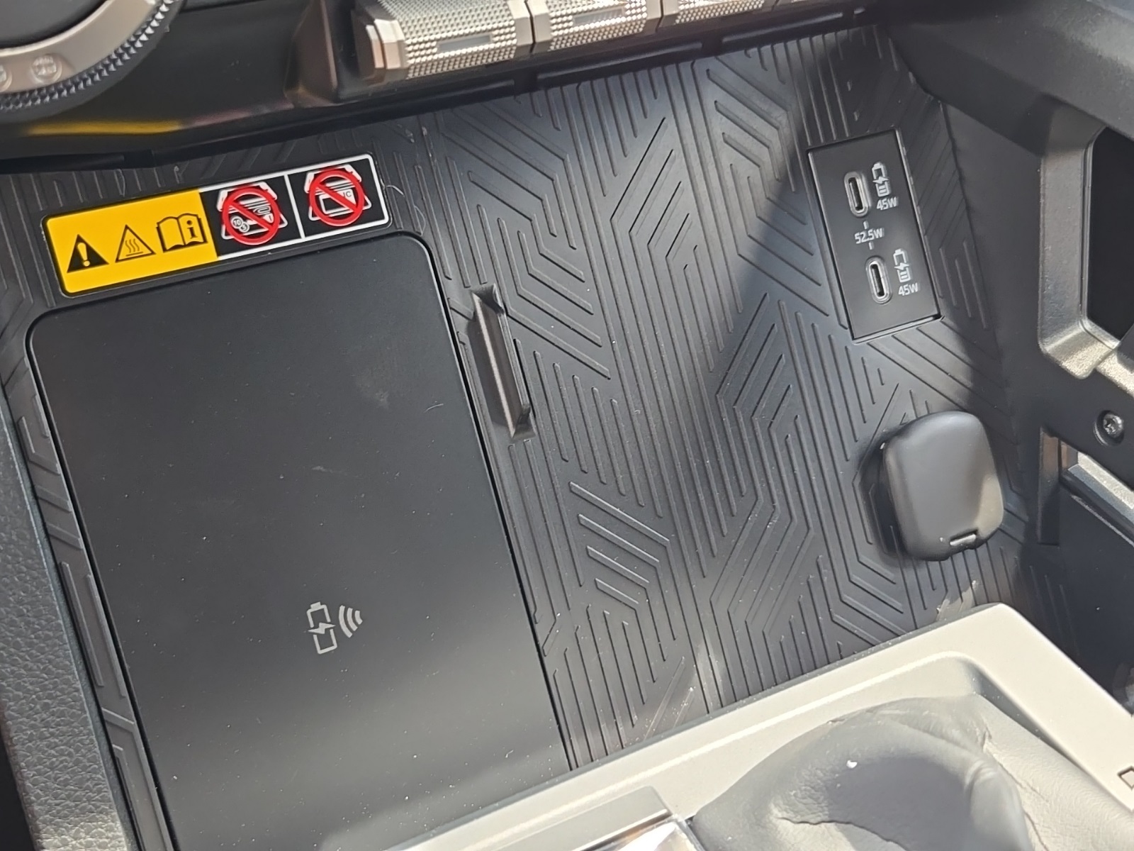 Vehicle image 42 of 47