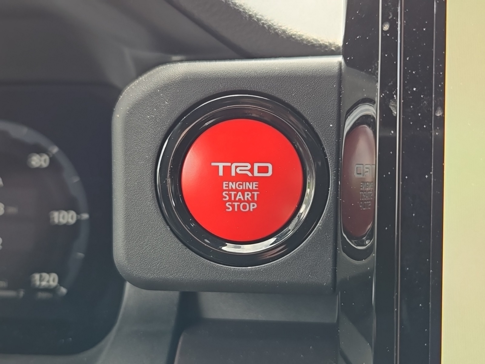 Vehicle image 45 of 47