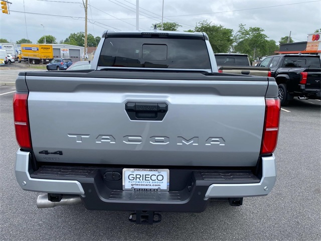 2025 Toyota Tacoma TRD Off Road Image 4 of 14