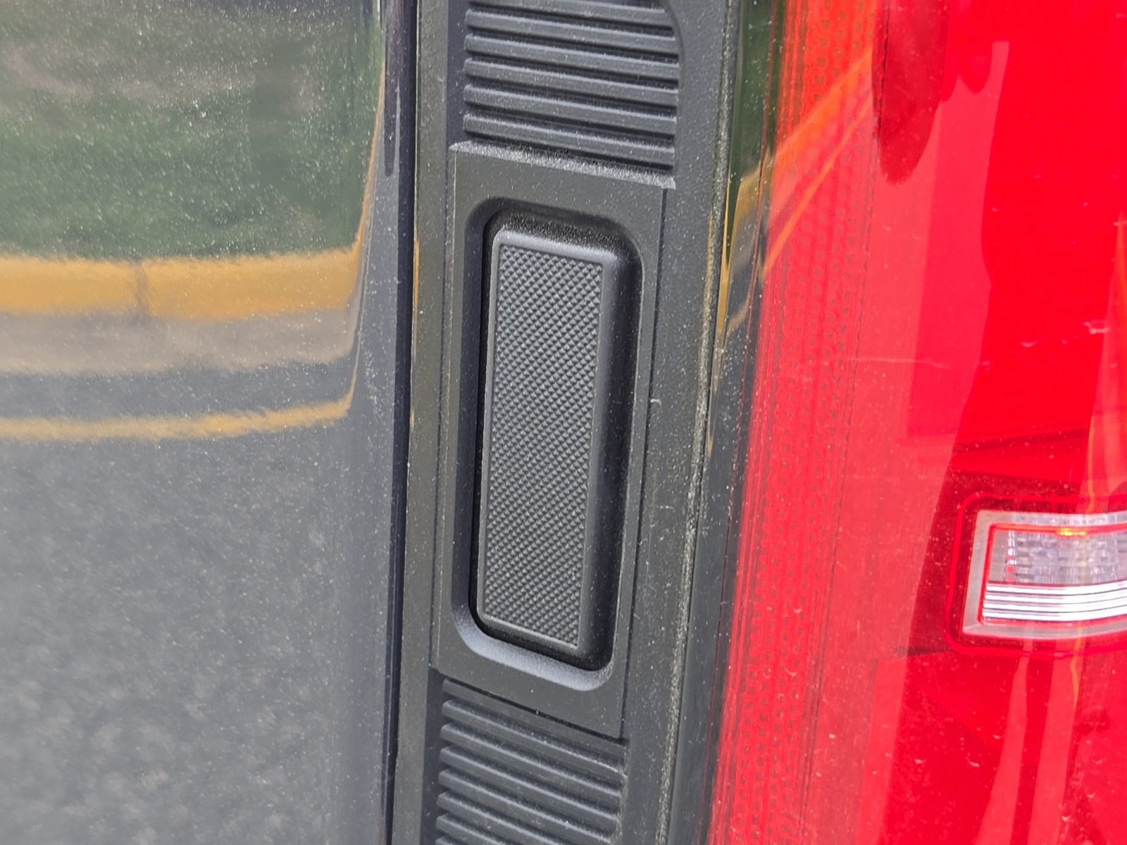 Vehicle image 16 of 53