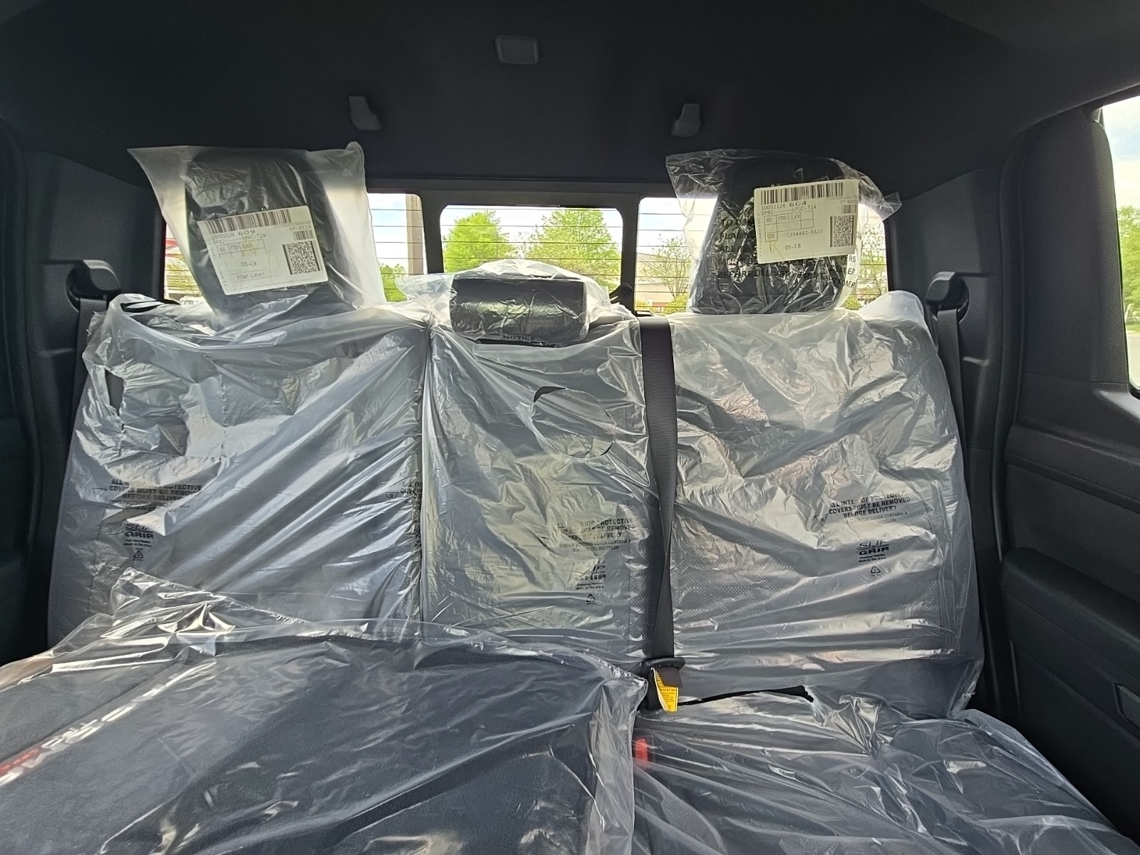 Vehicle image 33 of 53