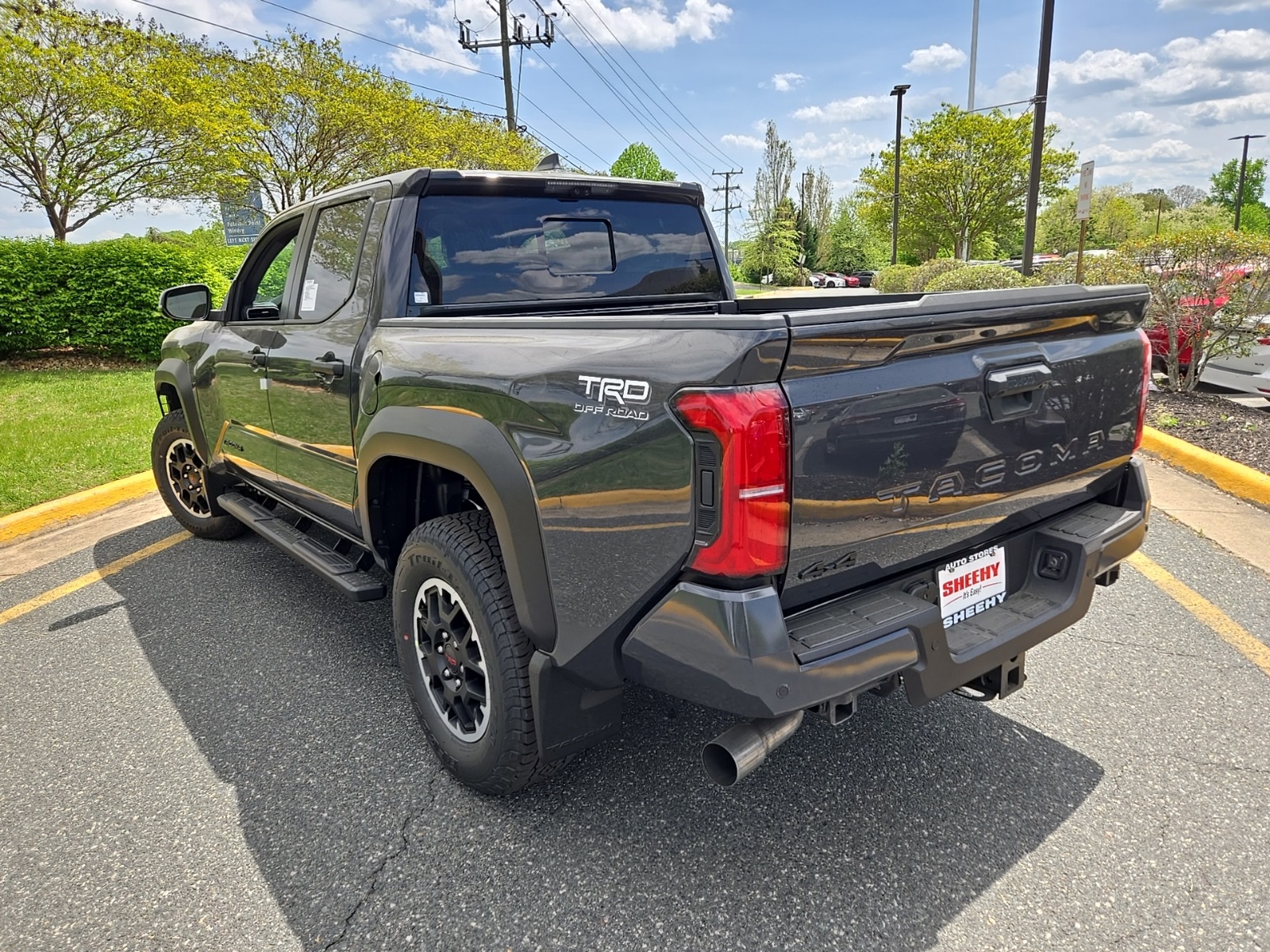 Vehicle image 7 of 53