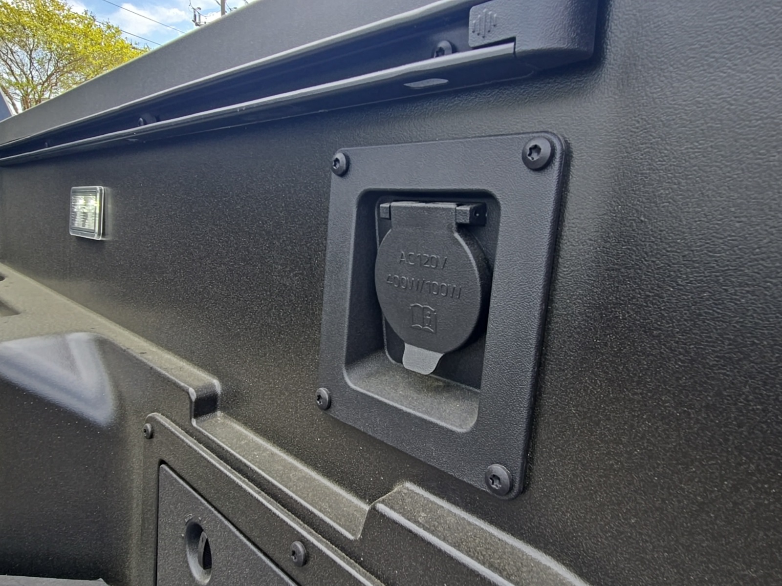 Vehicle image 13 of 53