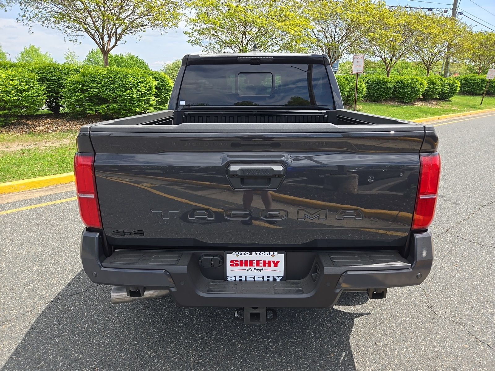 Vehicle image 4 of 53