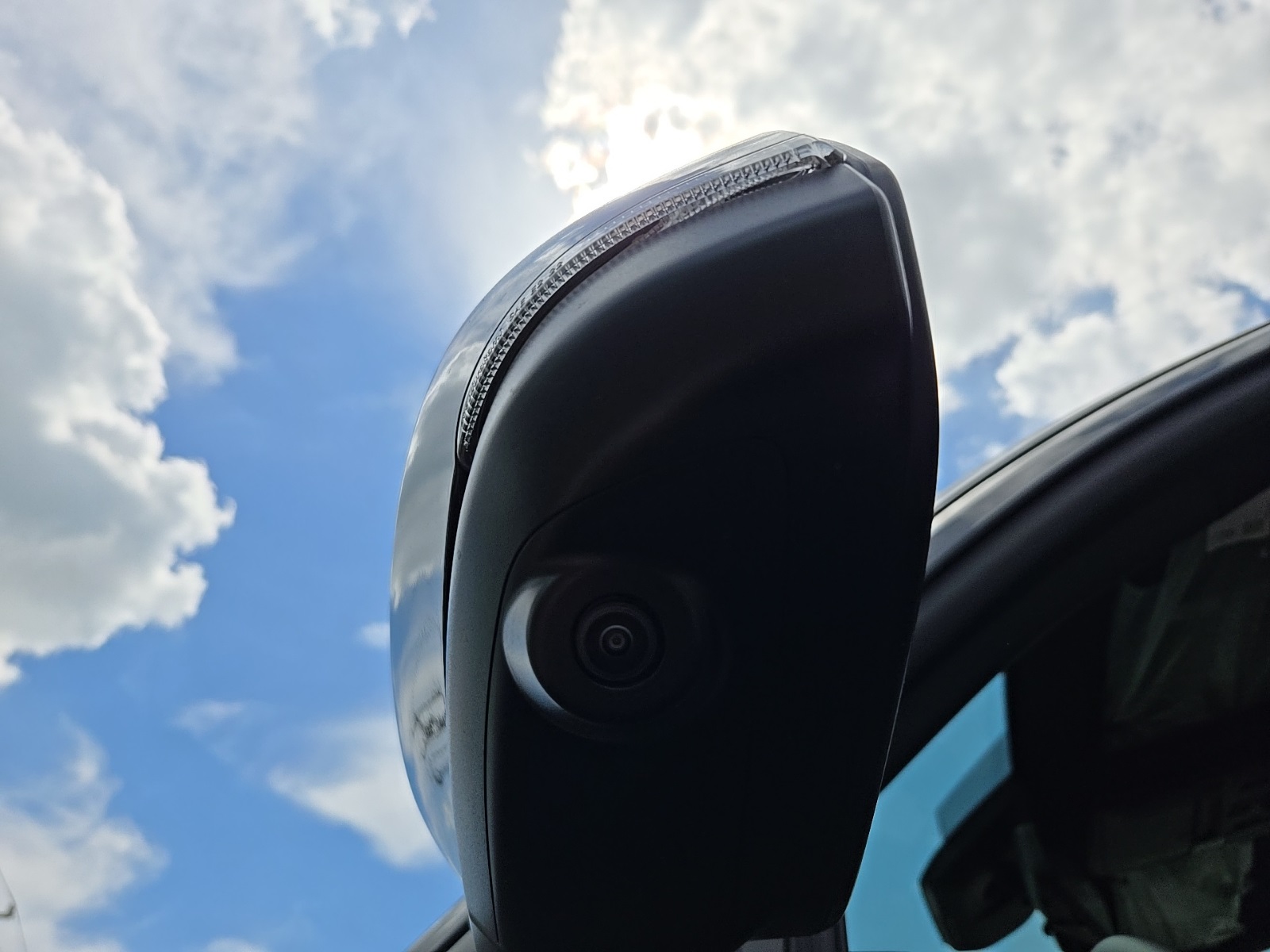 Vehicle image 19 of 53