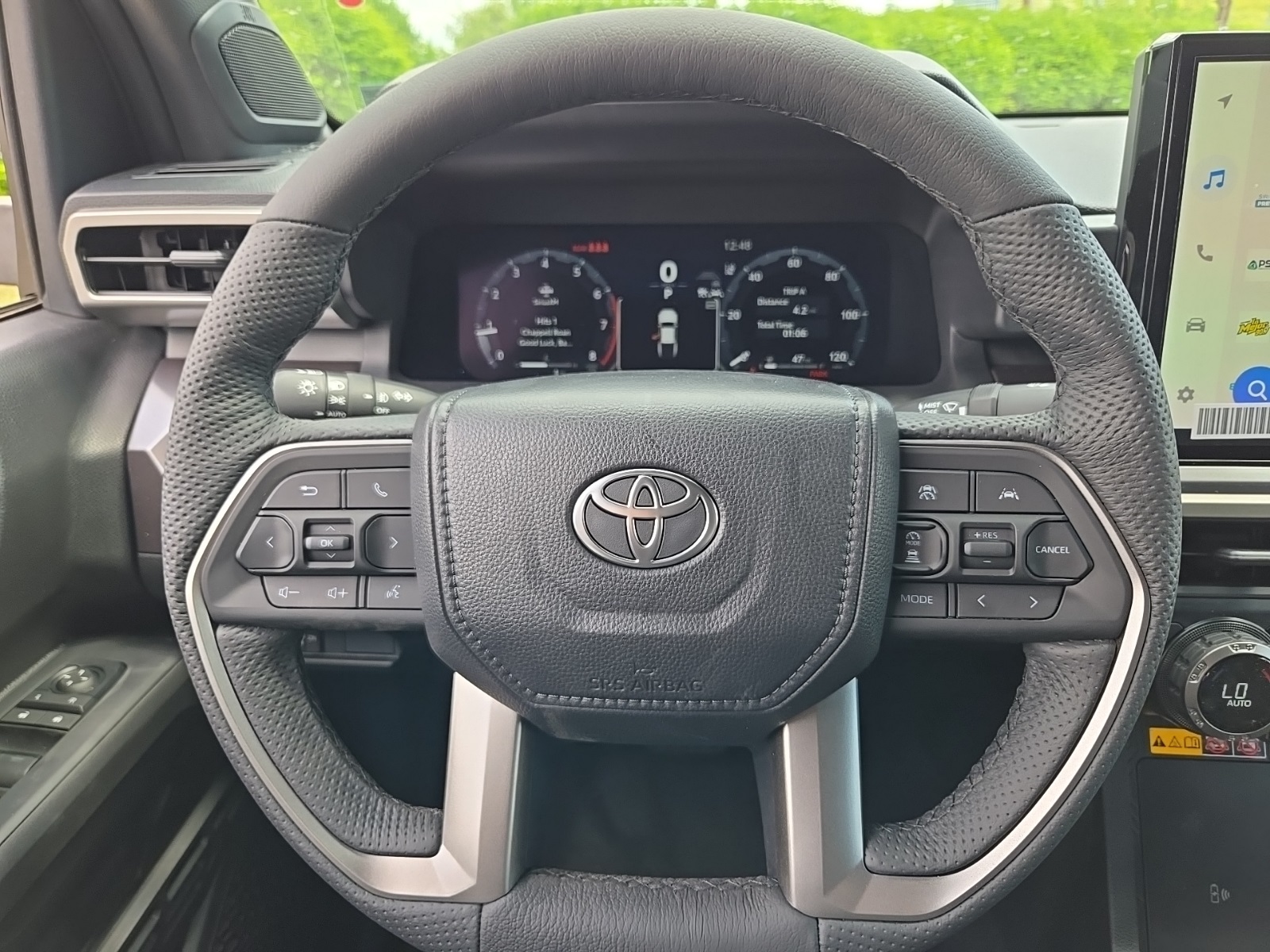 Vehicle image 26 of 53