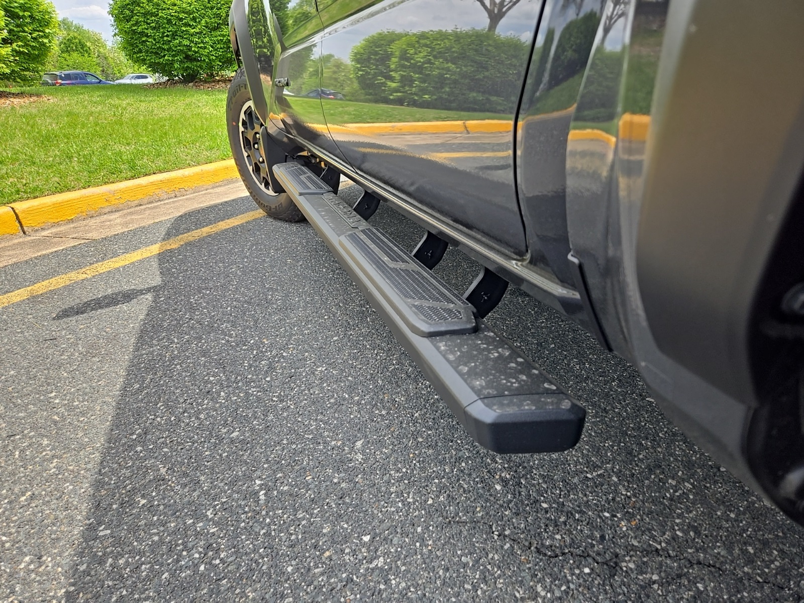 Vehicle image 17 of 53