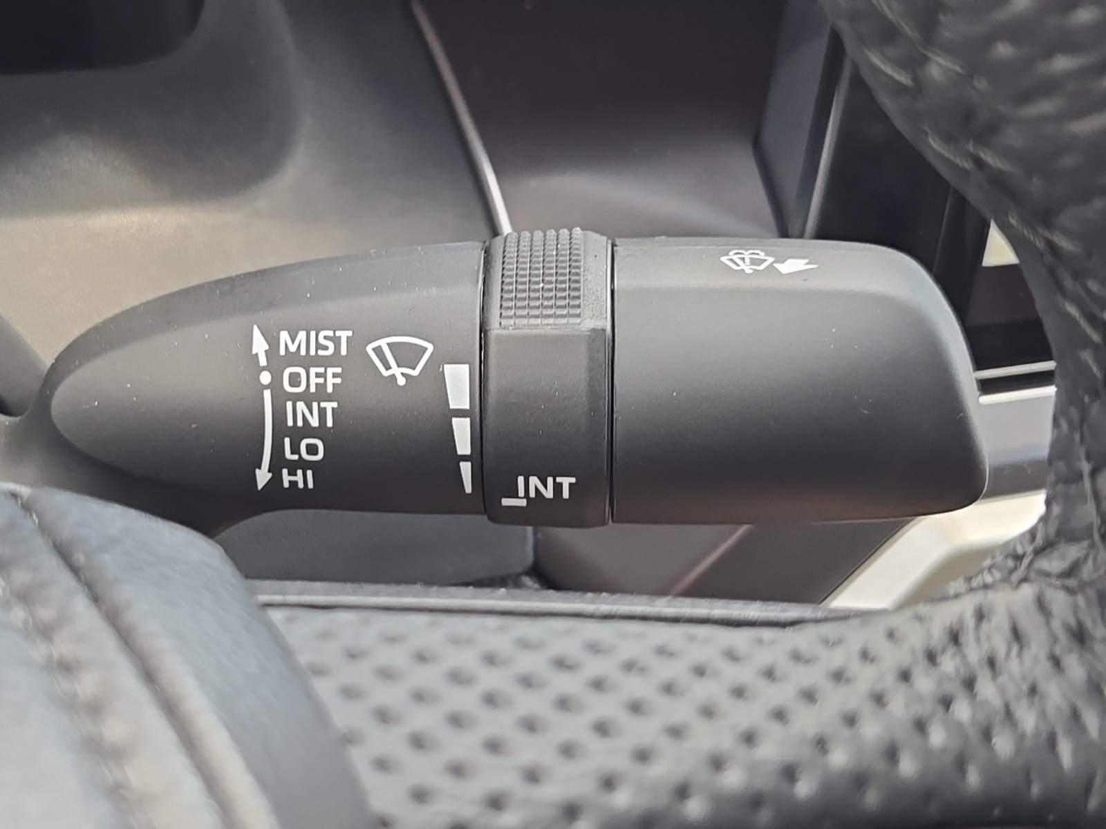 Vehicle image 38 of 53