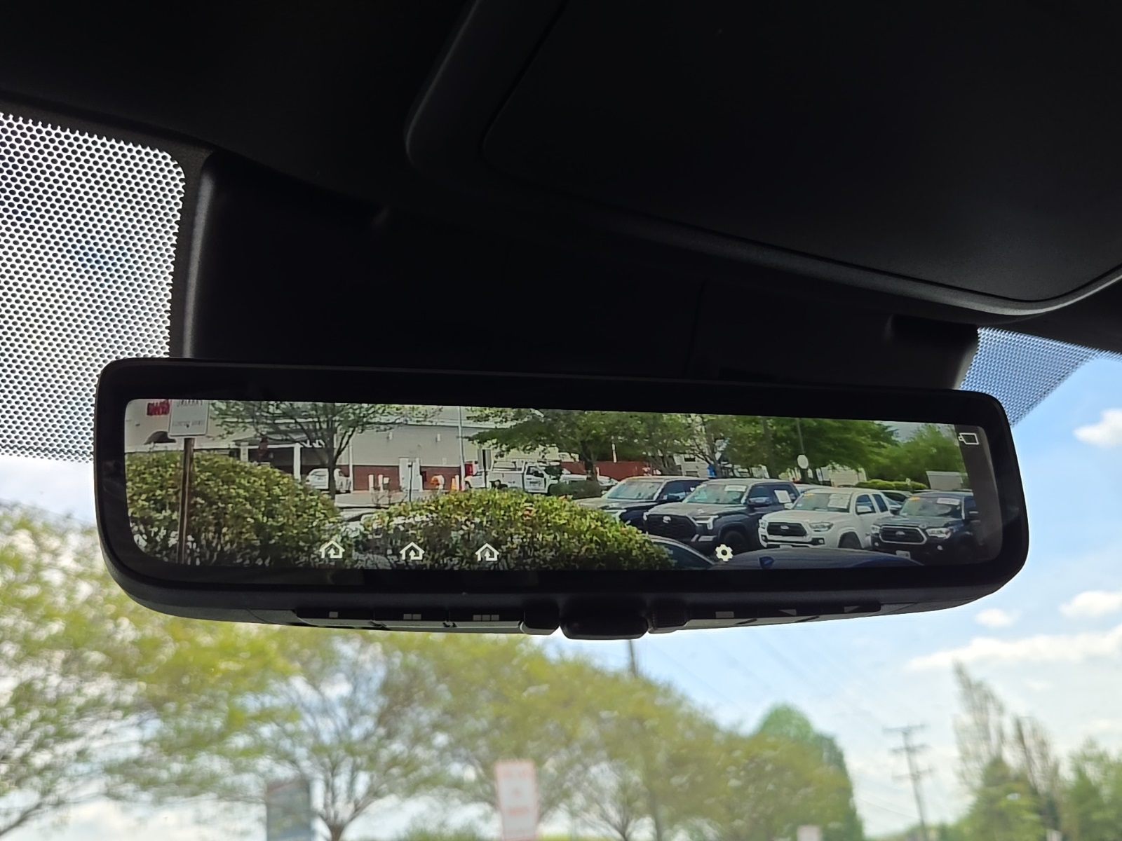 Vehicle image 41 of 53